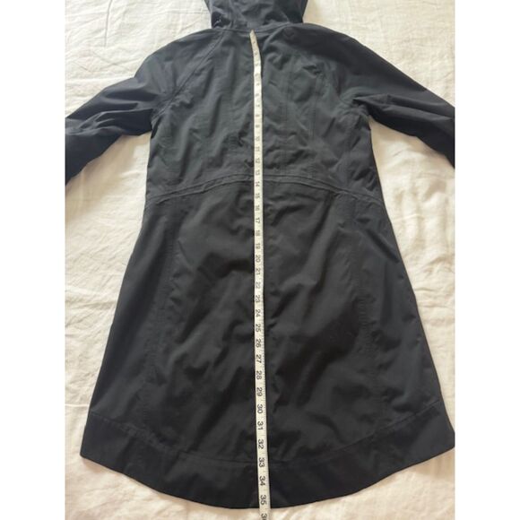 Lululemon Black hooded trench coat, size 6. - Picture 13 of 13